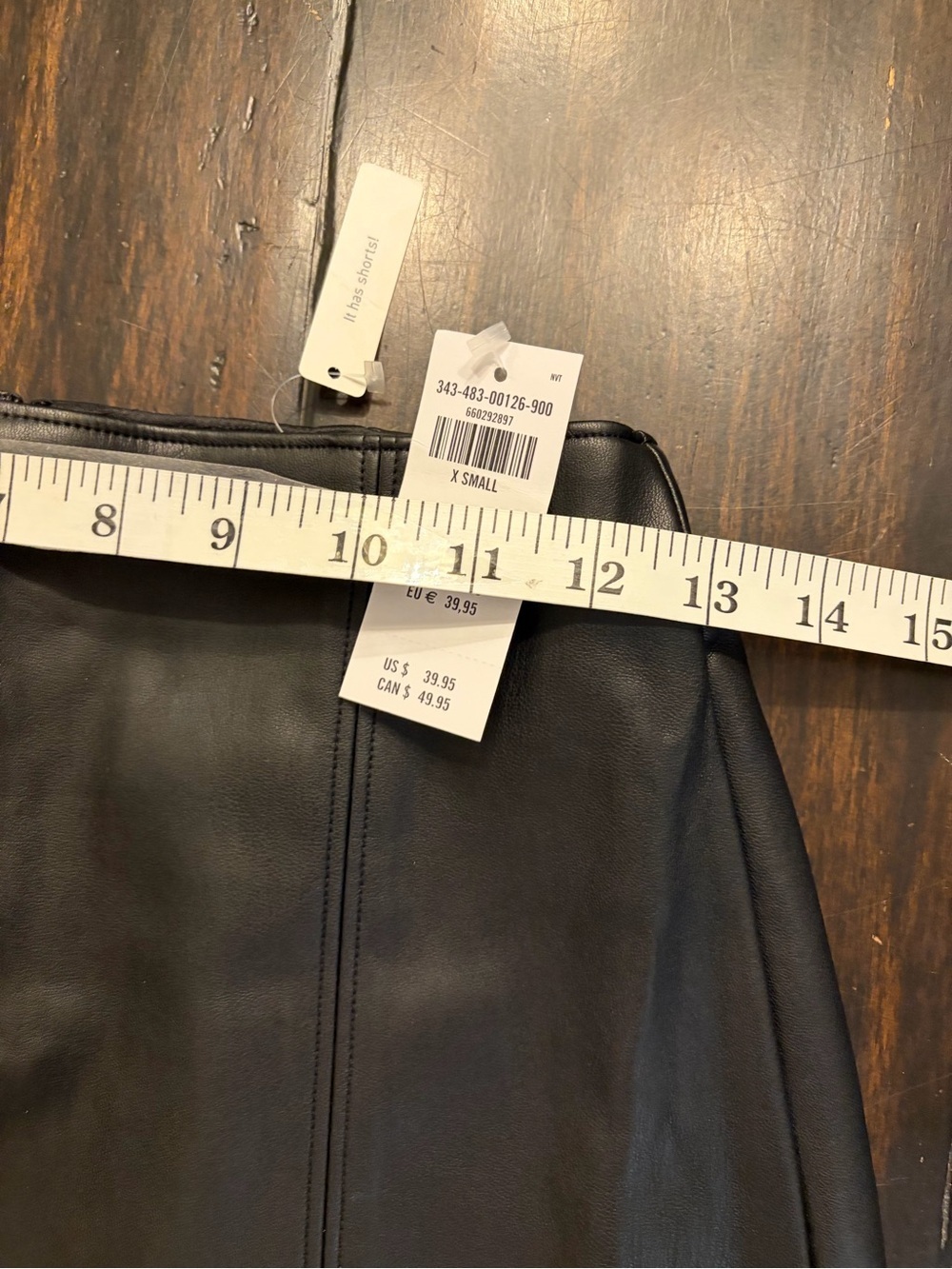 NWT ✨ Hollister Black Faux Leather Mini Skirt with Front Slit women’s size XS - Picture 6 of 8